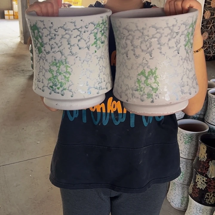 微瑕高度22厘米口径20厘米