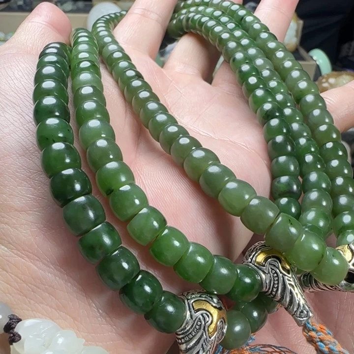 和田玉未镶嵌颈饰随机发1条