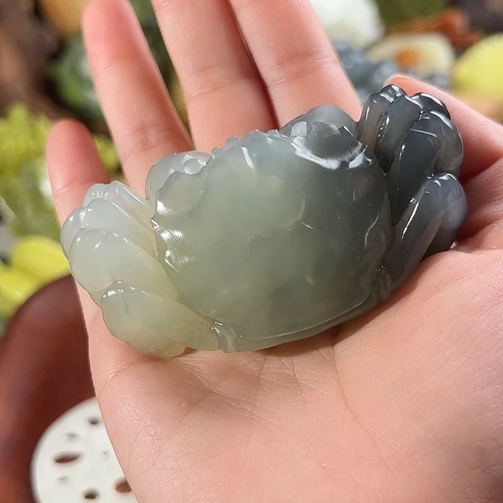 蛇纹石玉未镶嵌螃蟹嘟*嘟