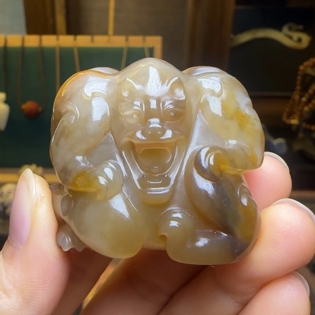 九***久和田玉（糖玉）未镶嵌颈饰