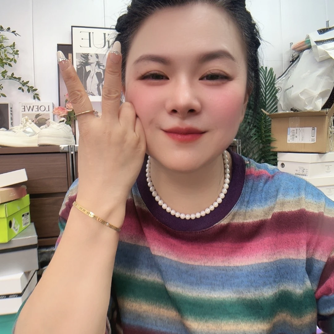 在干嘛的呀在干什么呀回短信