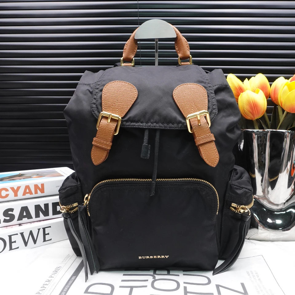 95新 BURBERRY/博柏利 双肩包/T10154073