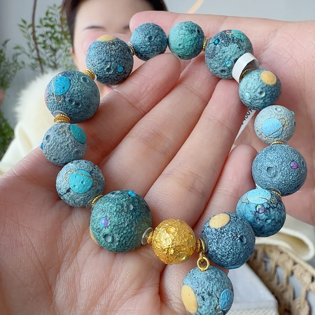 格***格绿松石18K金镶嵌珠宝奇石