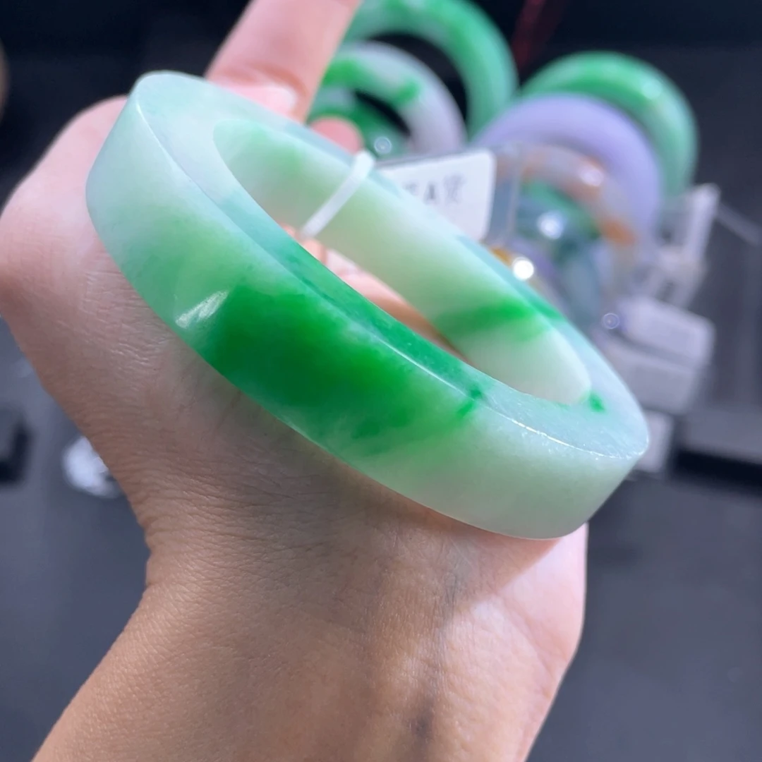 未镶嵌翡翠定制翡翠