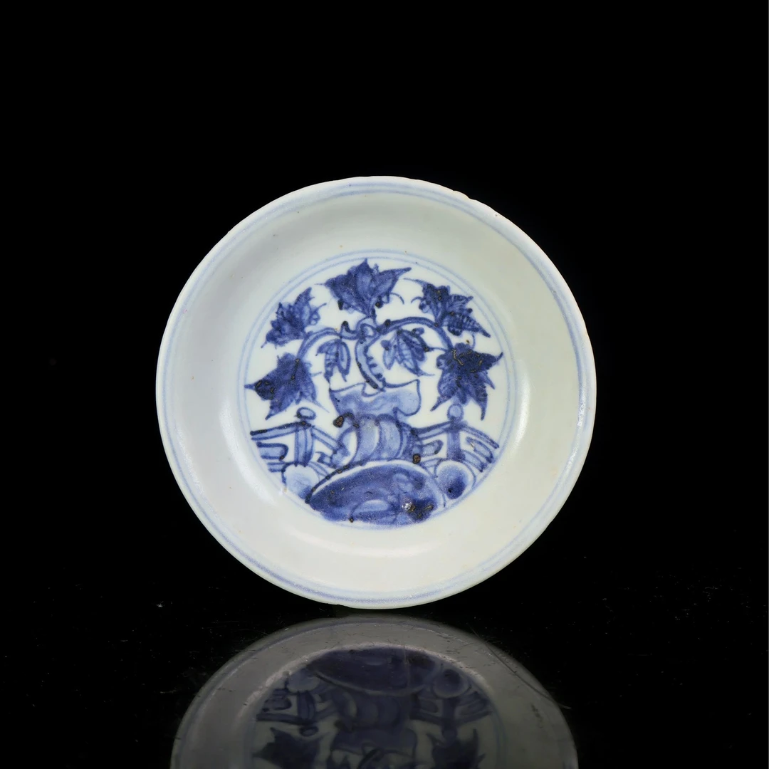 30.明正德青花树石栏杆盘