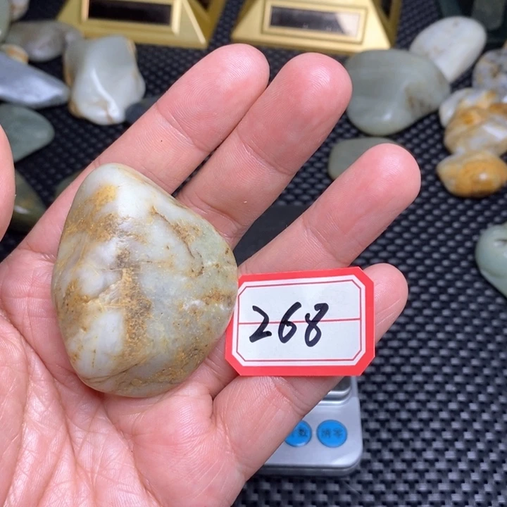 未镶嵌和田玉把件268