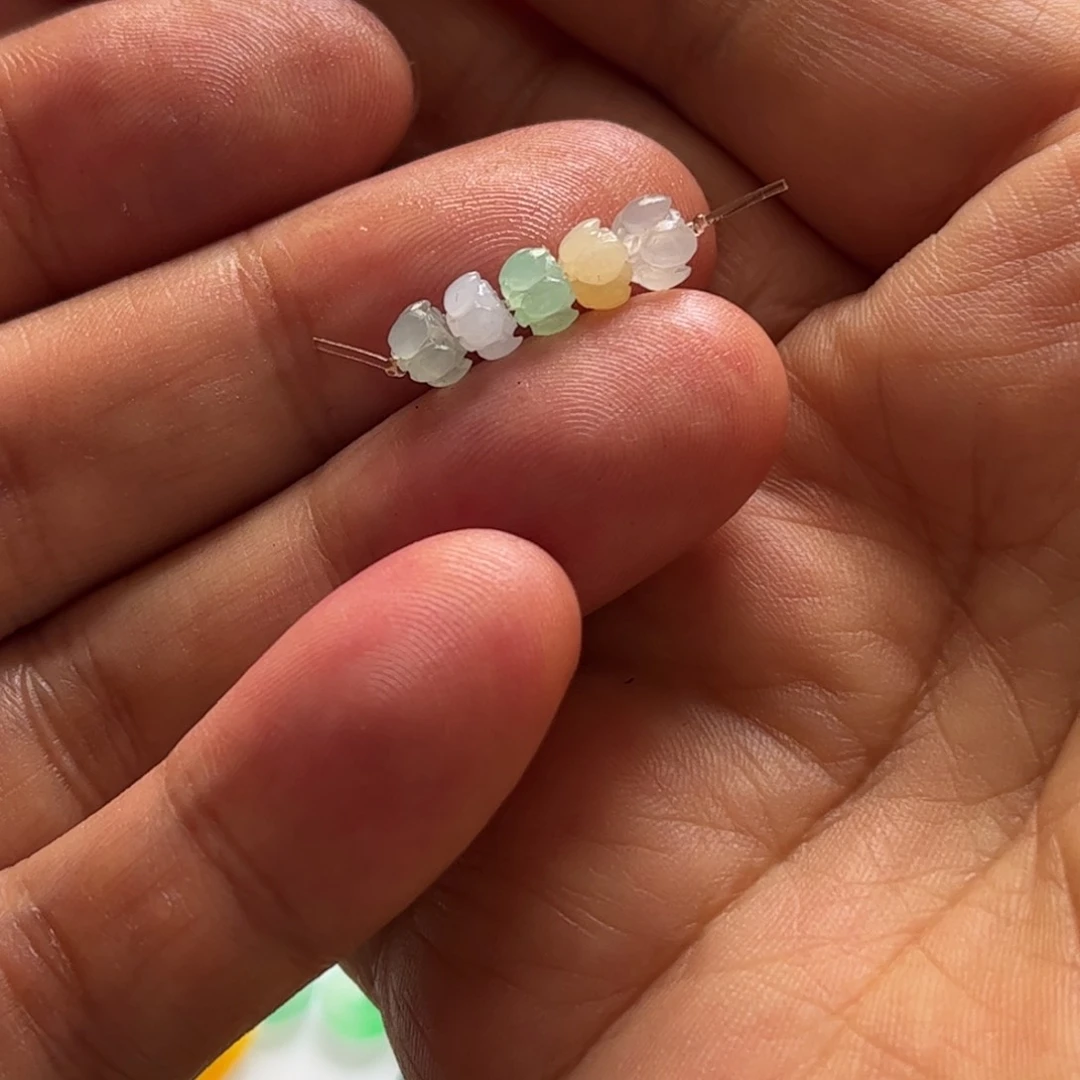 未镶嵌定制翡翠莲花