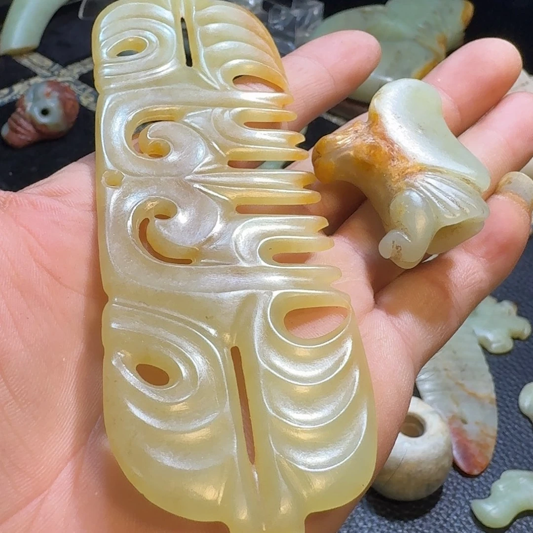 用***5玉玉摆件勾云佩器型