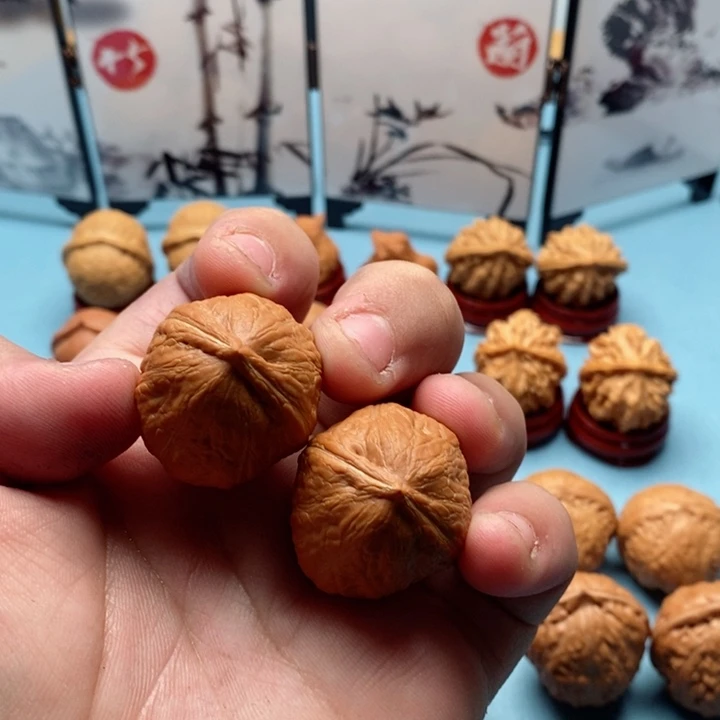 文玩核桃把件三叶黎