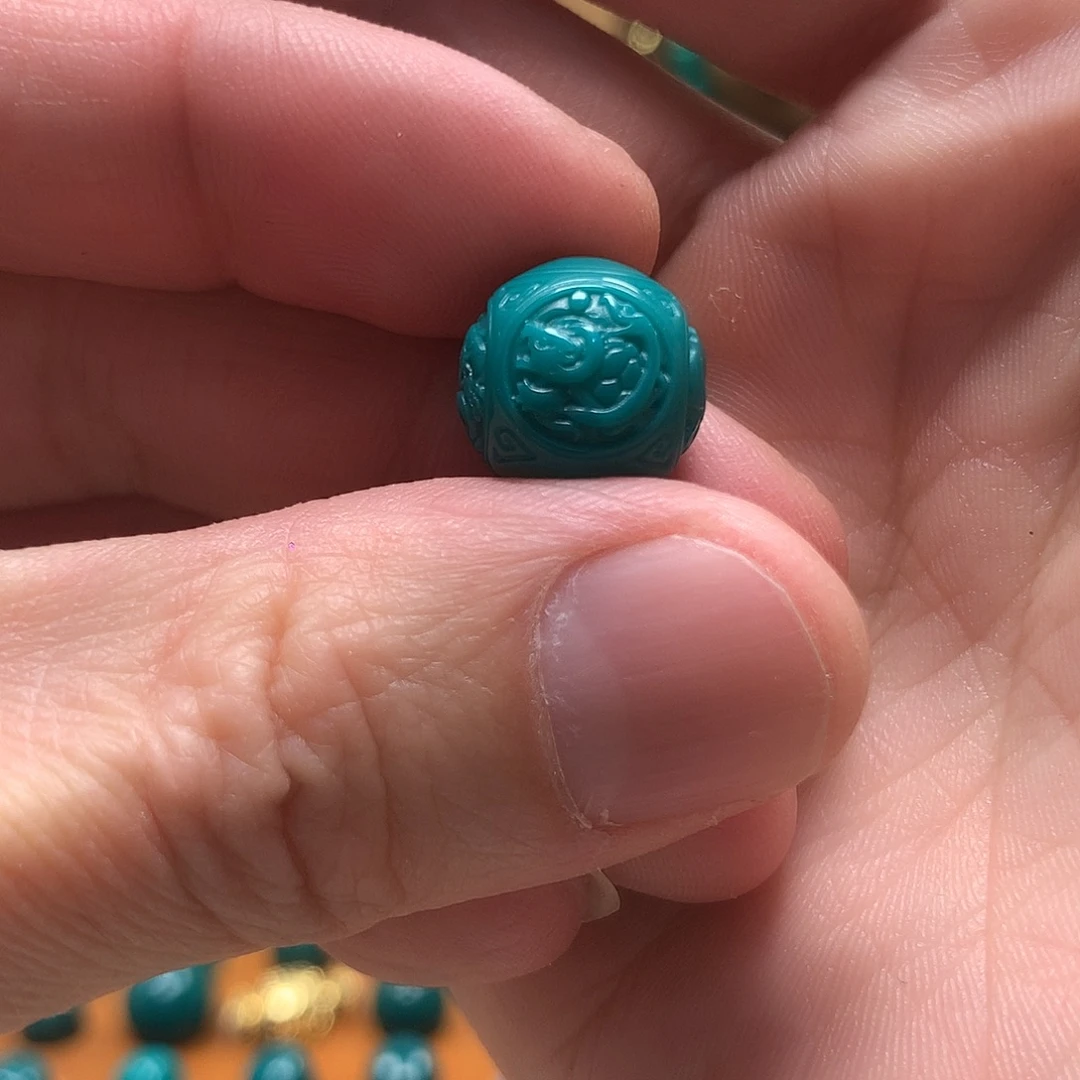 颈饰琉璃果冻色13mm四大圆