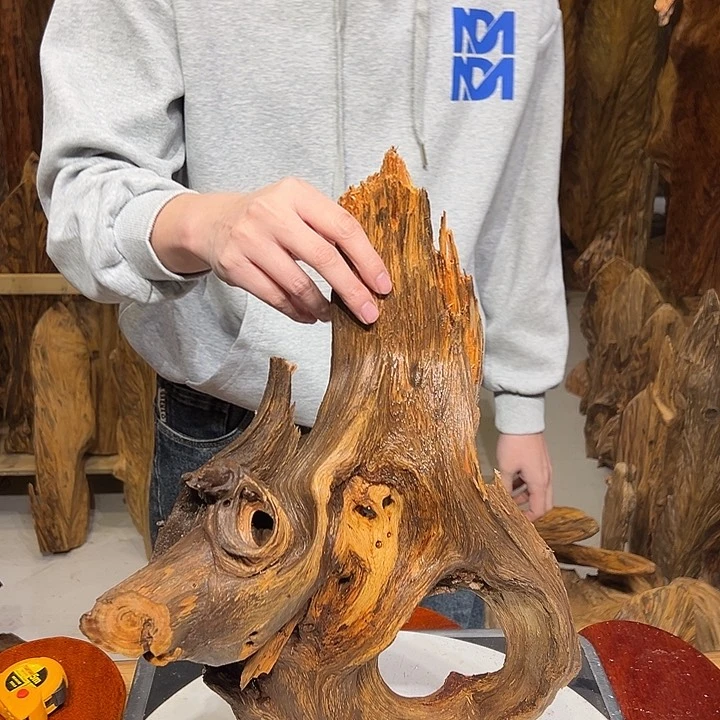 松木（琥珀木）悠**兰