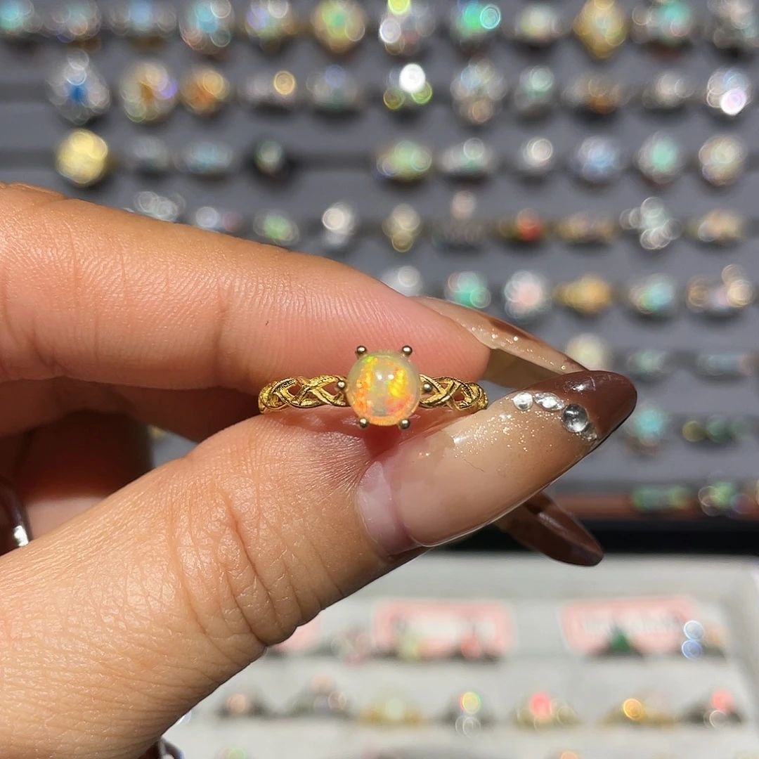 冬***️欧泊银S925镶嵌戒指不退不换