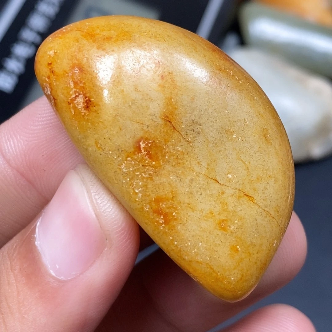 和田玉（糖玉）未镶嵌挂件