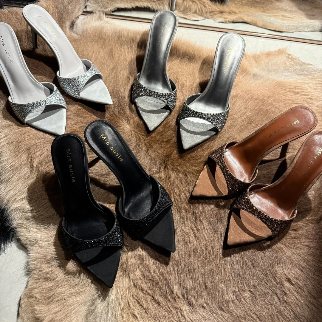 Mrs susie凉拖鞋女2025新款夏季外穿高跟鞋细跟尖头水钻一字拖高