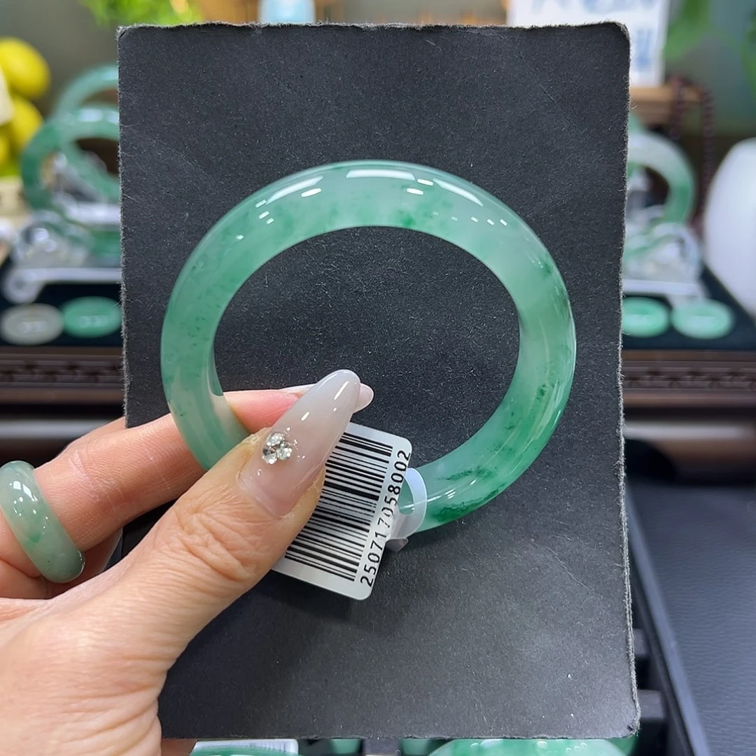 石英质玉（非洲翠）未镶嵌手镯54-55