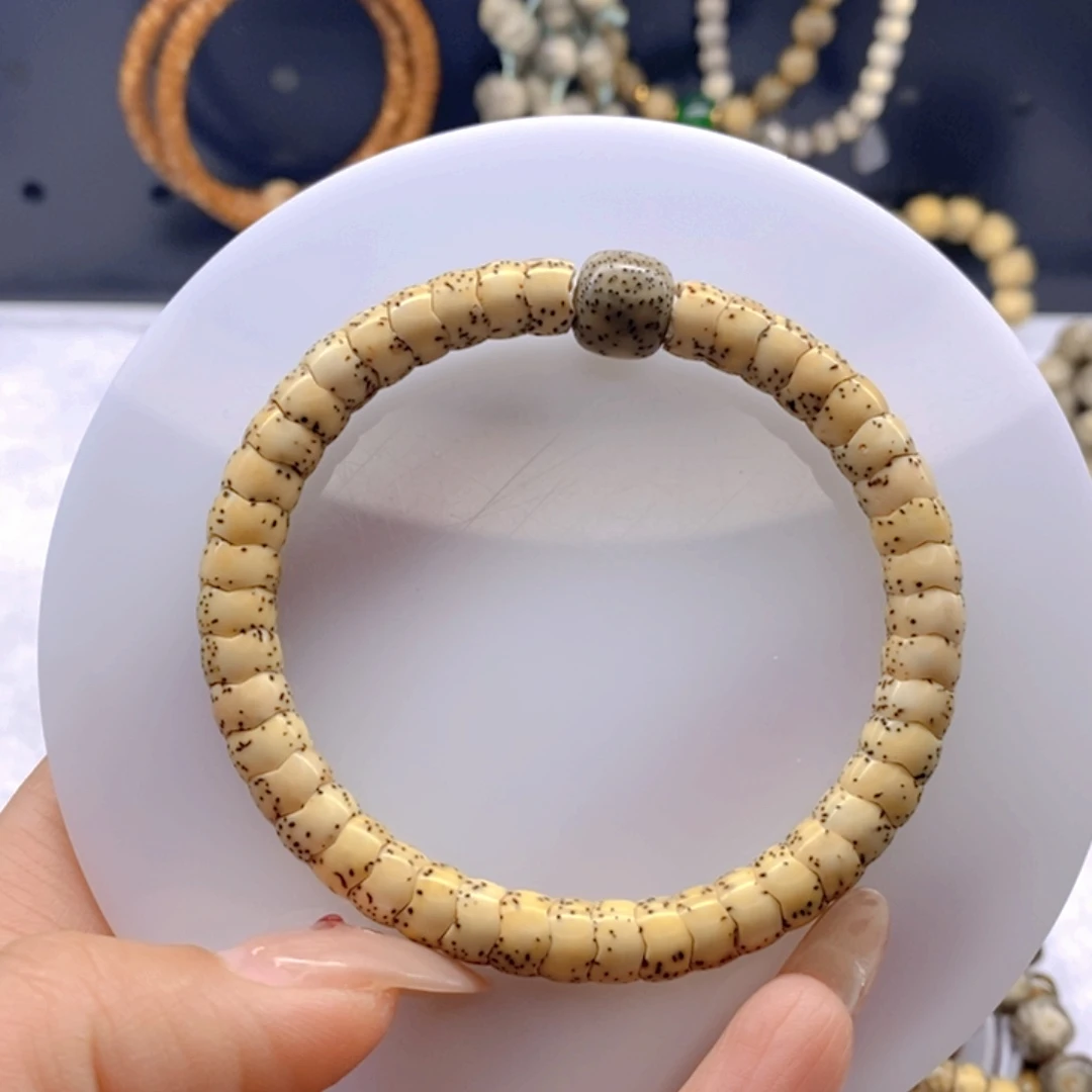 星月菩提手串8龙骨