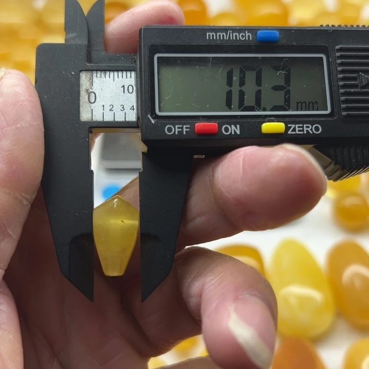 琥珀（矿物珀）未镶嵌裸石