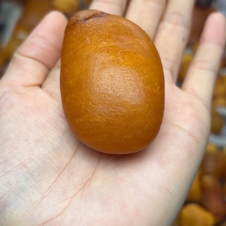 琥珀未镶嵌裸石天然蜜蜡