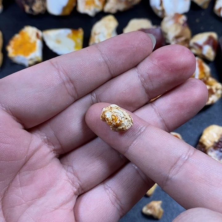 未镶嵌定制琥珀绿*琥珀蜜蜡原石定制