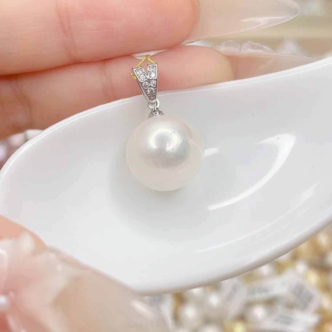 淡水珍珠未镶嵌吊坠(赠链)