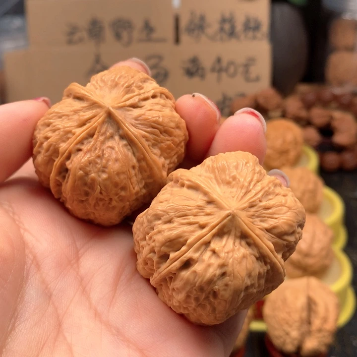 桃核把件四棱44尺寸