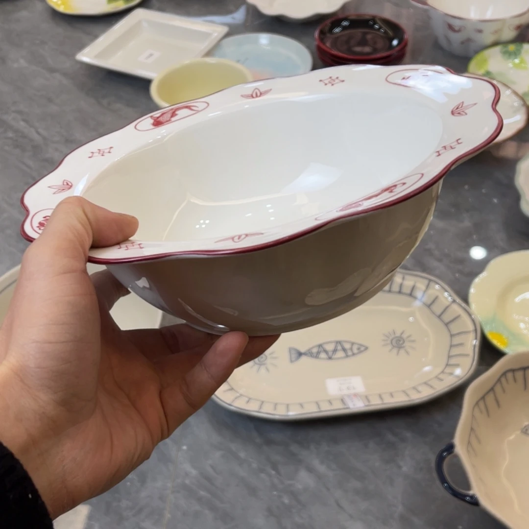 陶瓷微瑕餐具介意勿拍，满18飞！
