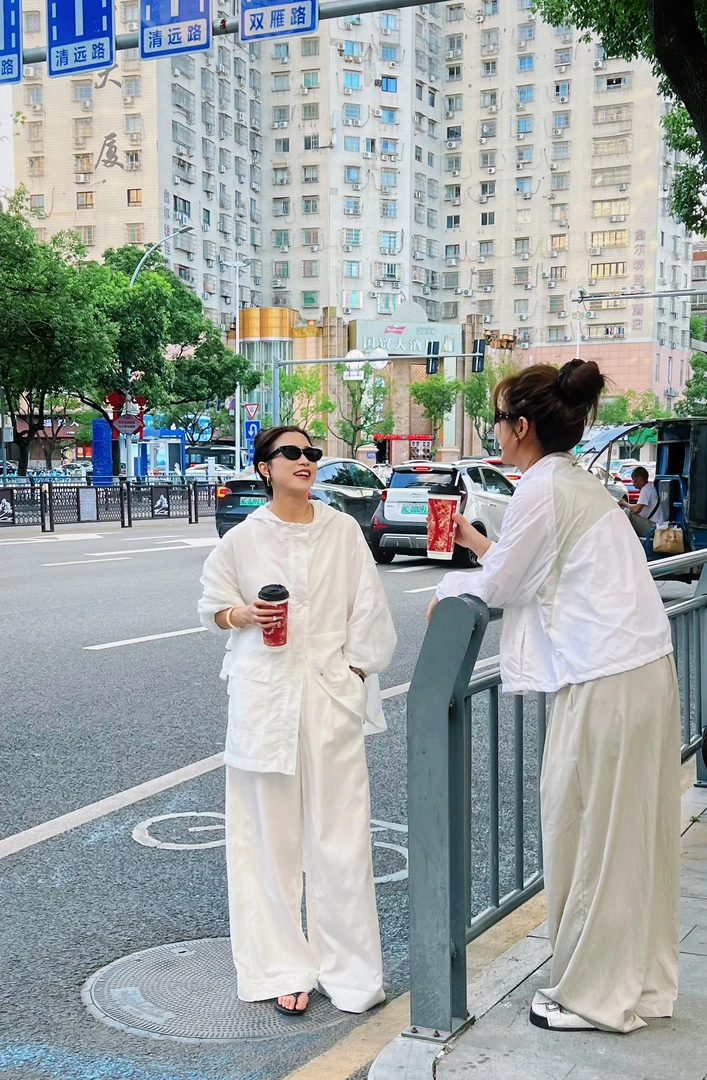 【29-199通拍链接】薄款阔腿裤慵懒风