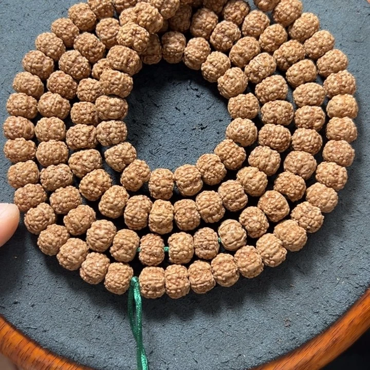 金刚菩提吊坠龙鳞梅花