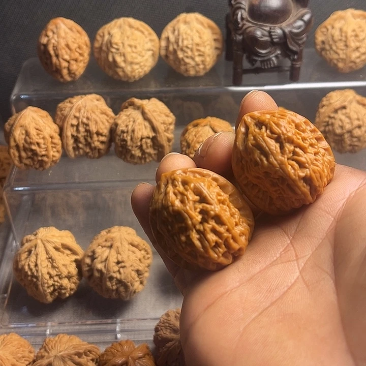 文玩核桃吊坠35红莲…………