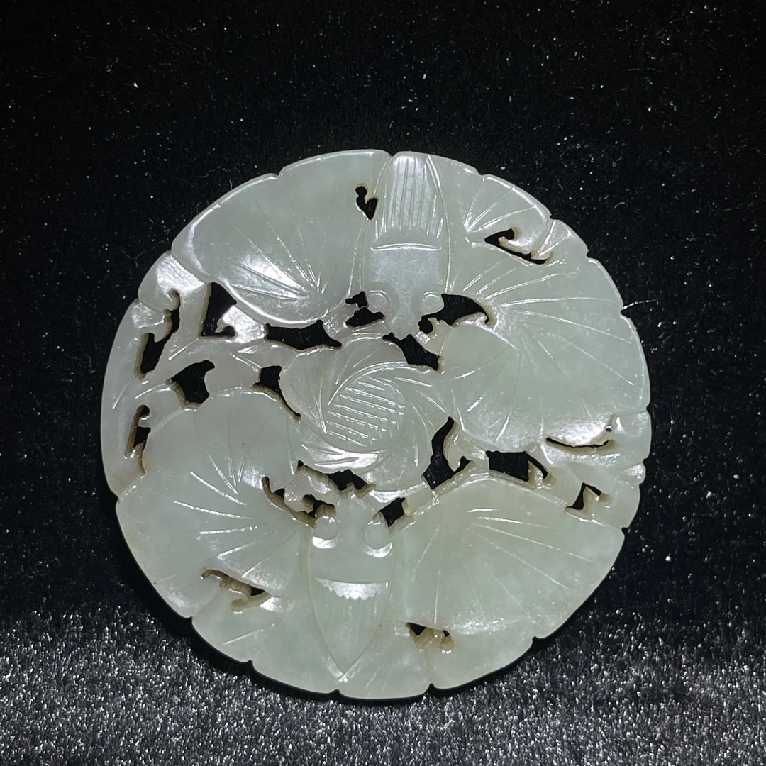 臻藏（8A）和田玉镂空玉佩2502150022