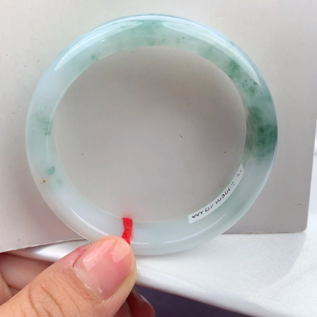 翡翠未镶嵌手镯纯天然