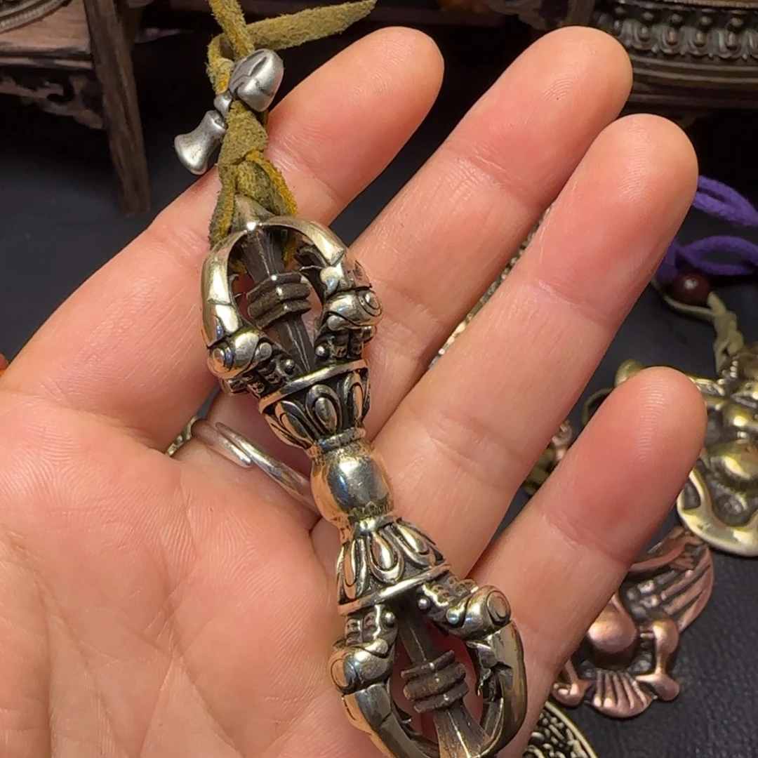 M***u泥塑藏传牌子……藏传牌子