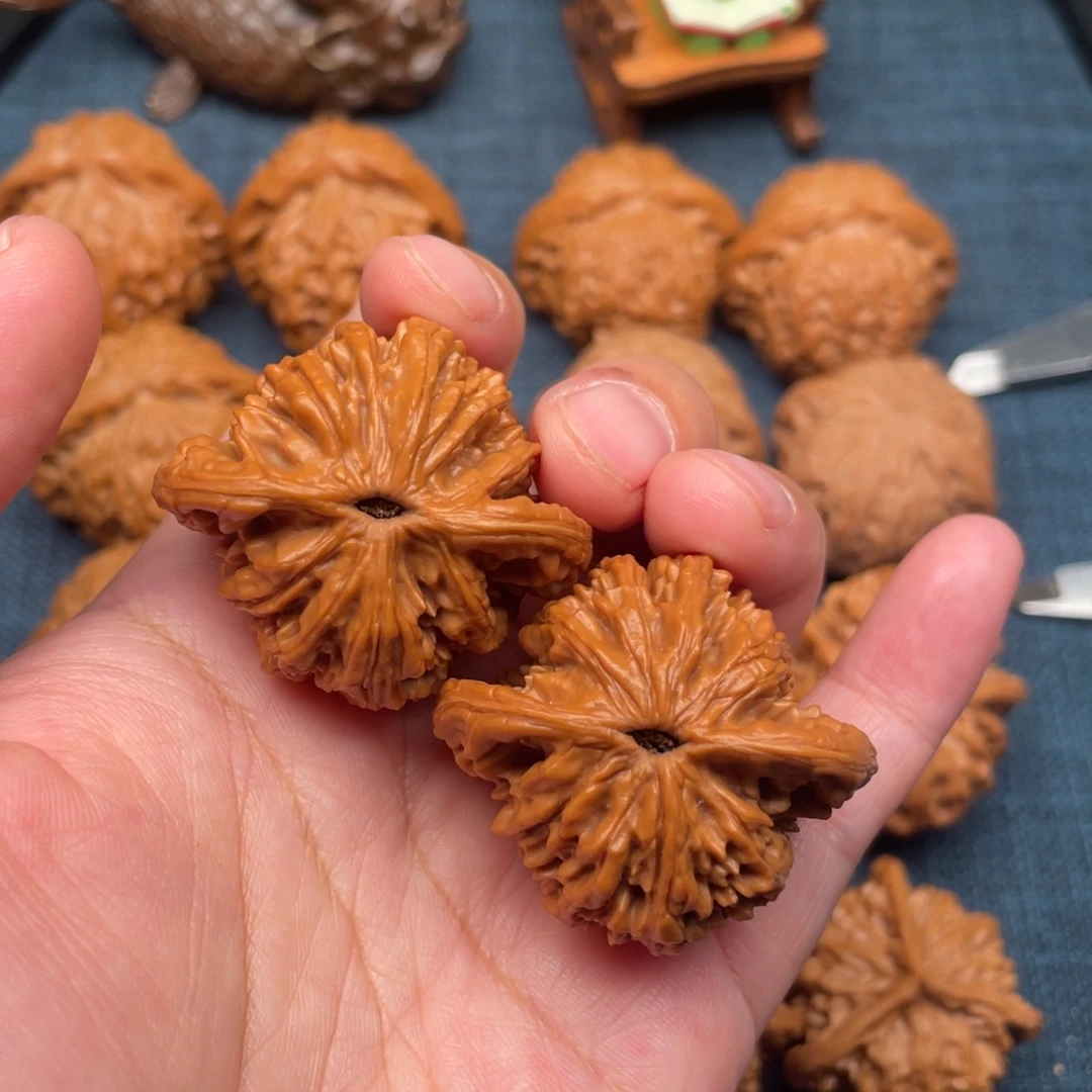 把件文玩核桃40麦穗虎头全品