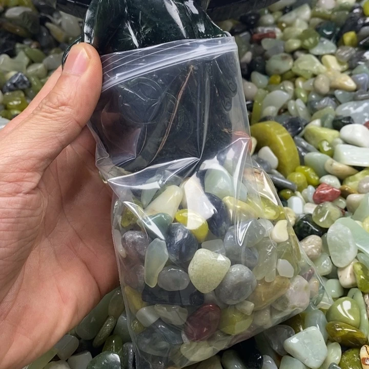 蛇纹石玉鱼缸石未镶嵌