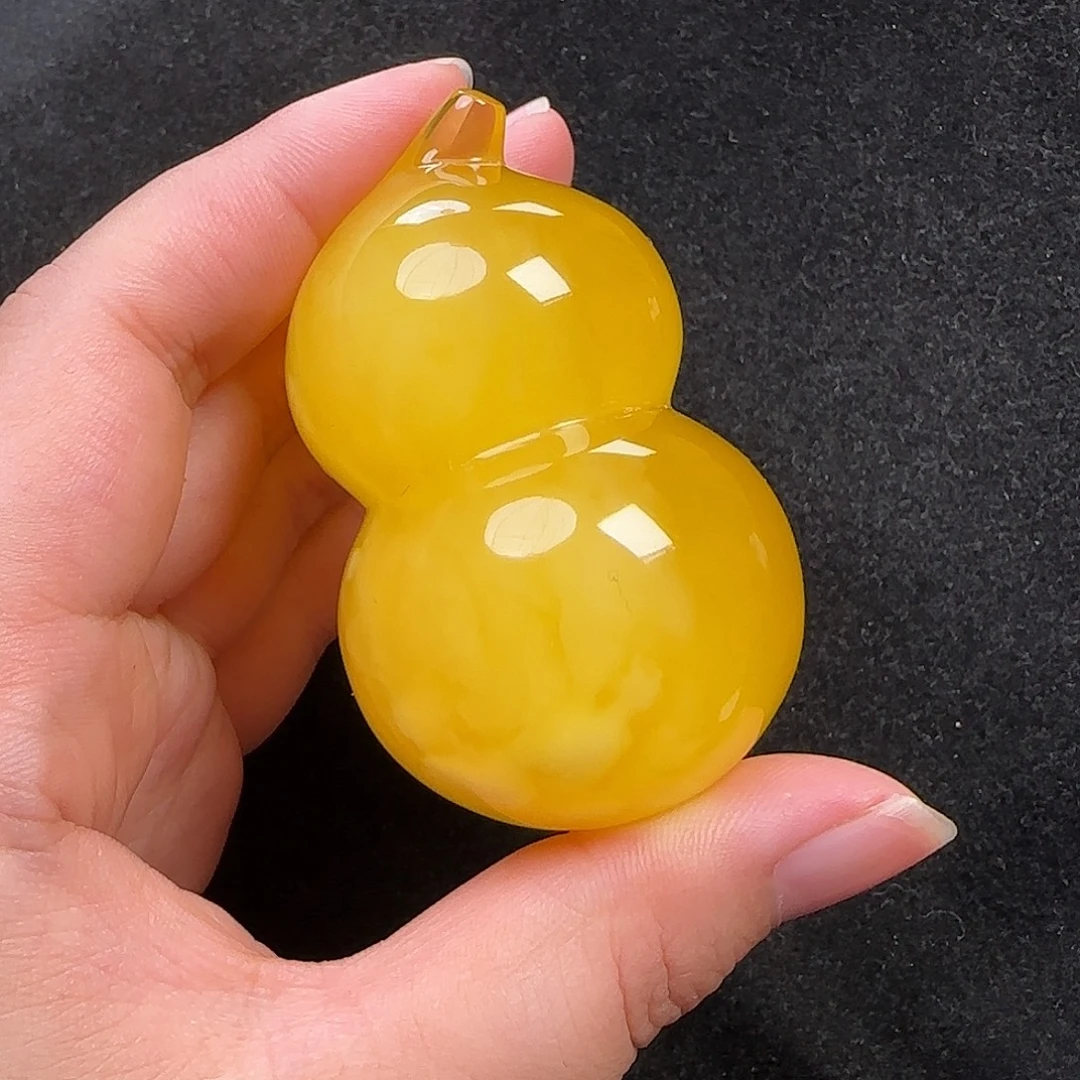 蜜蜡未镶嵌珠宝奇石