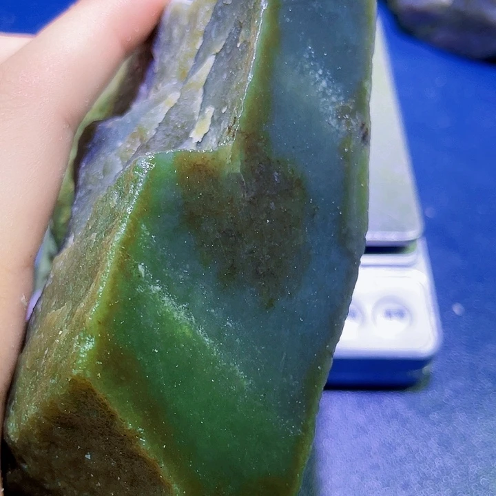 未镶嵌和田玉（糖玉）珠宝半成品