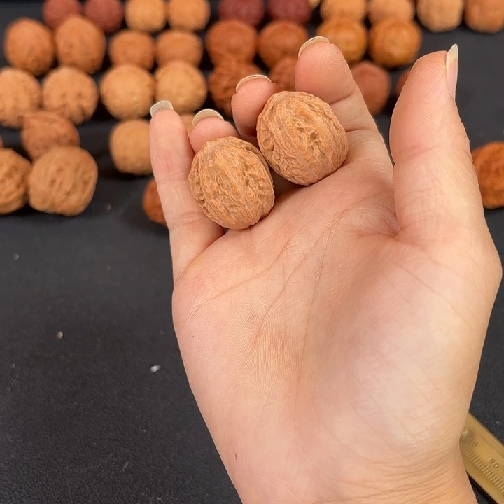 吊坠桃核八棱粉皮手捻