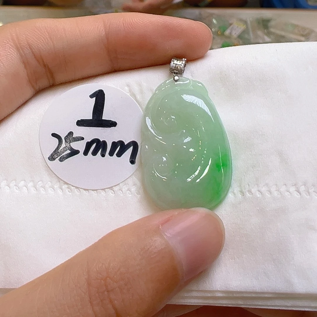 翡翠18K金镶嵌吊坠(不含链)翡翠