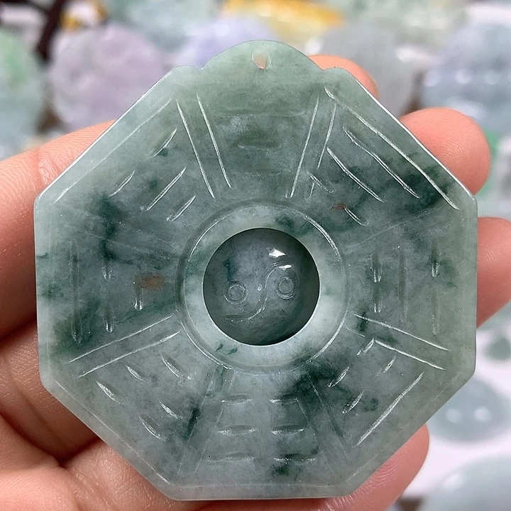 翡翠未镶嵌颈饰时来运转八卦两面工艺福利