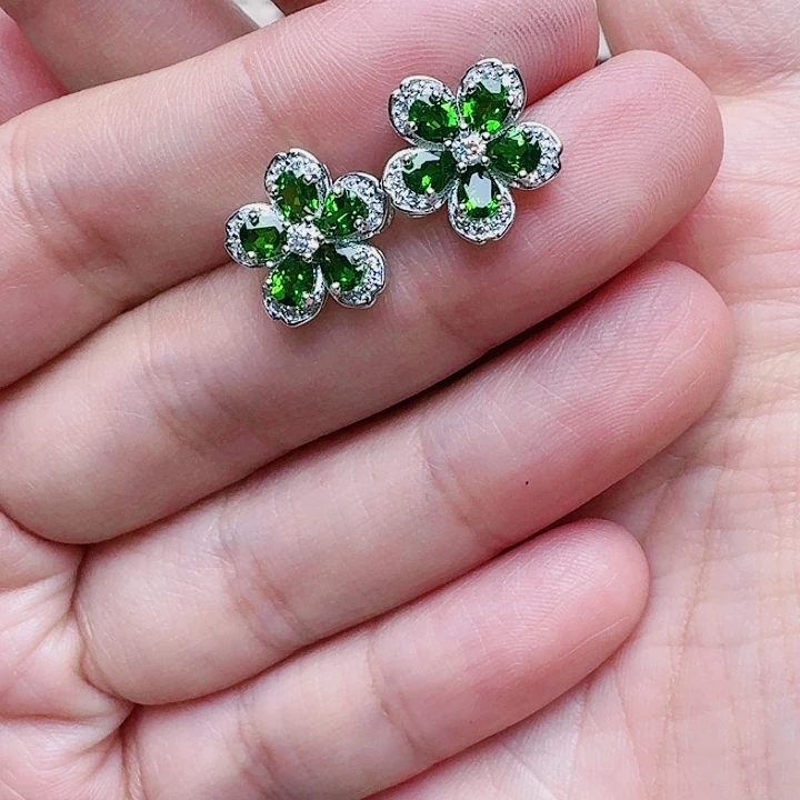 透辉石耳钉银S925镶嵌耳钉1010