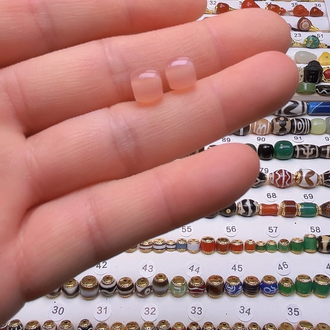 吉***拉玛瑙/玉髓未镶嵌颈饰