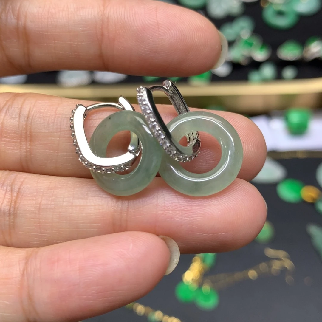银S925镶嵌翡翠耳饰有纹裂