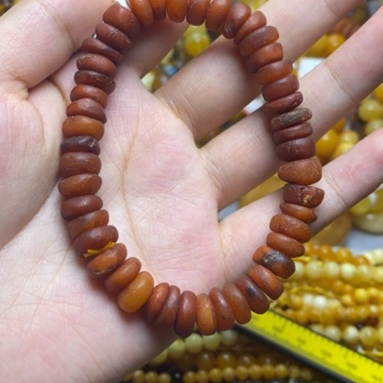 未镶嵌琥珀珠宝奇石