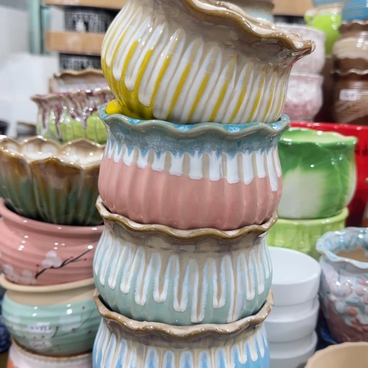 凑9块包邮，有孔，不清楚问客服