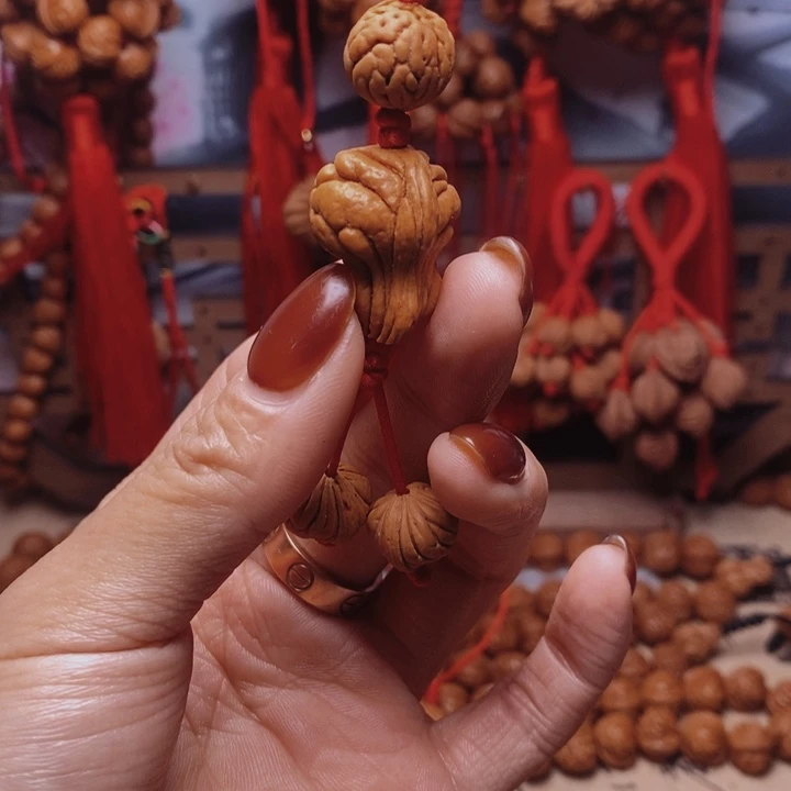 桃核吊坠龙纹桃枭