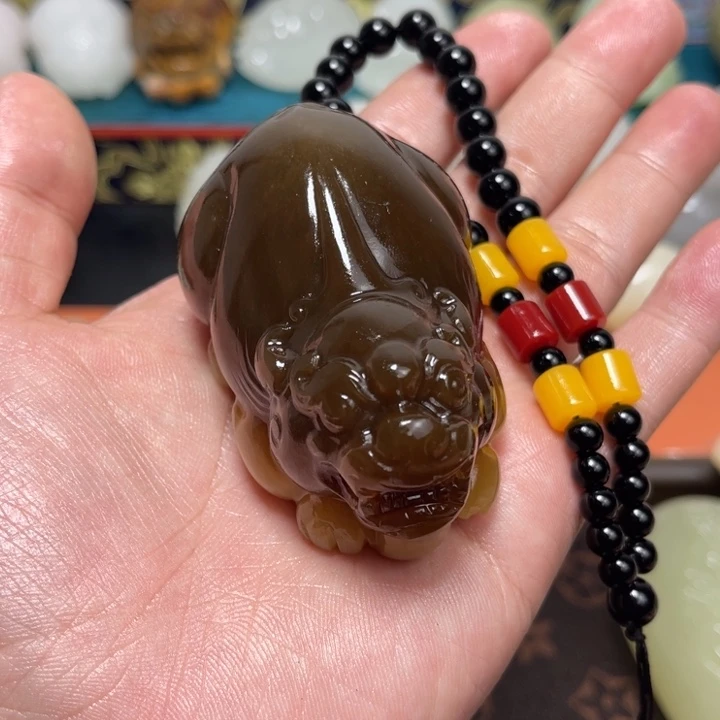 愚***)石材方解石手把件不退换