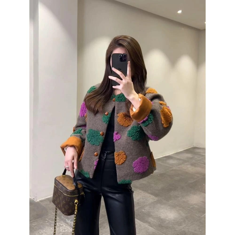 立体花加厚绗缝女式短外套2025秋冬新款今年流行的小香羊毛上衣