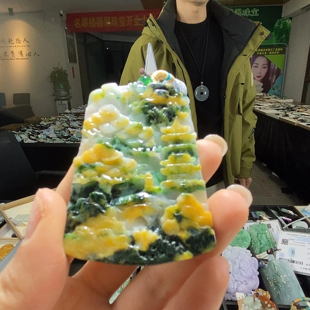 翡翠未镶嵌颈饰翡翠