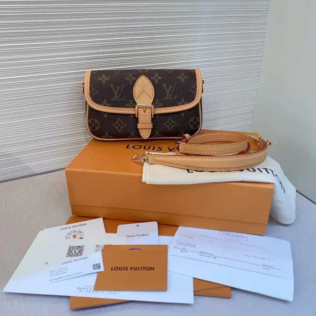 全新未使用 LouisVuitton/路易威登 （铭）老花小法棍mini芯片款