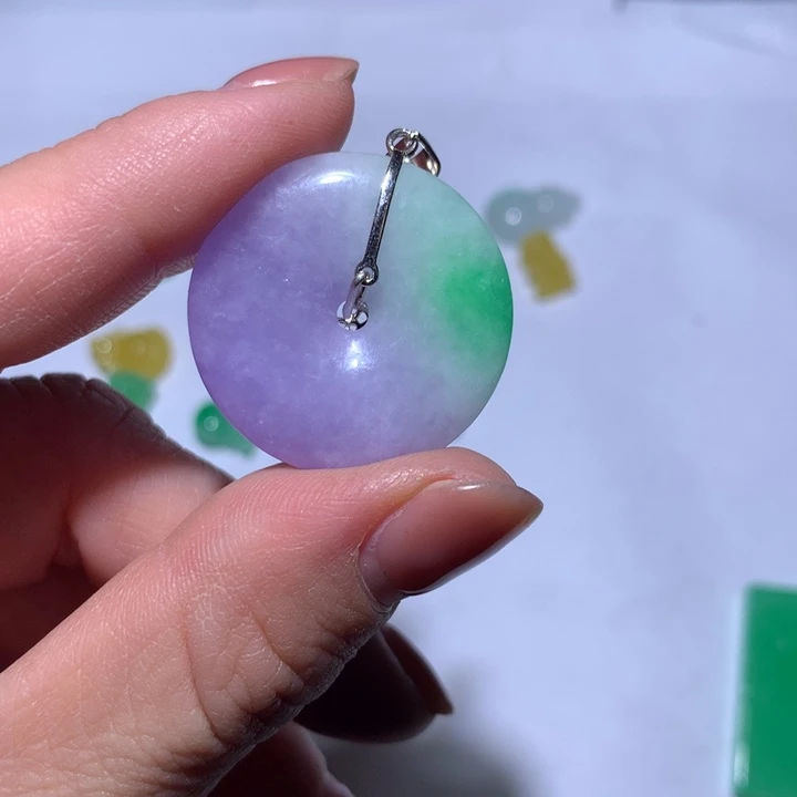 翡翠未镶嵌颈饰扣子